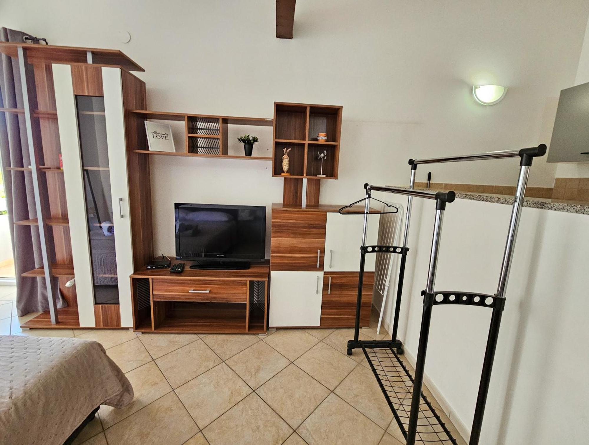 Apartma Mira 2 Baska (Krk)