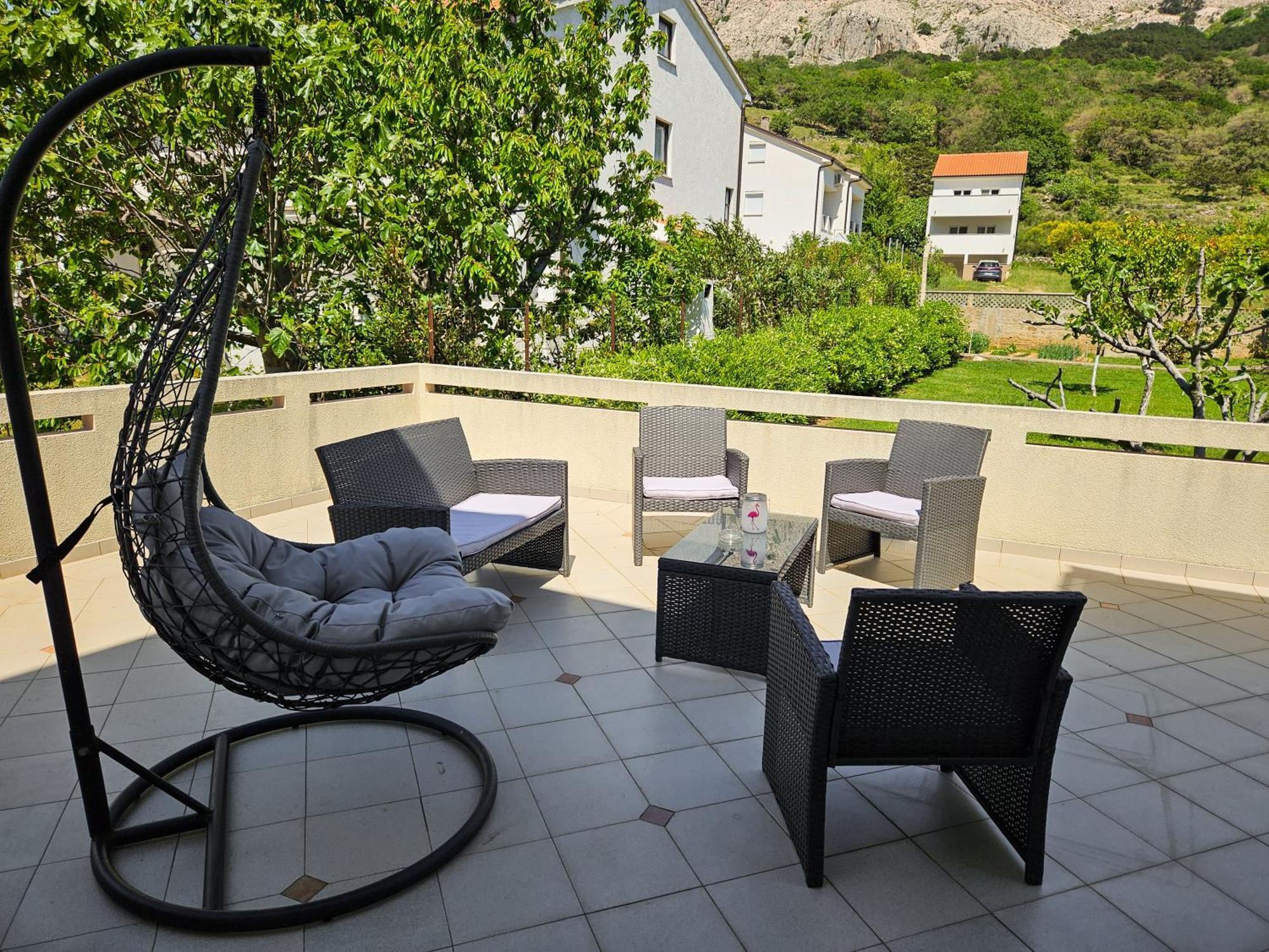 Apartment Mira 2 *